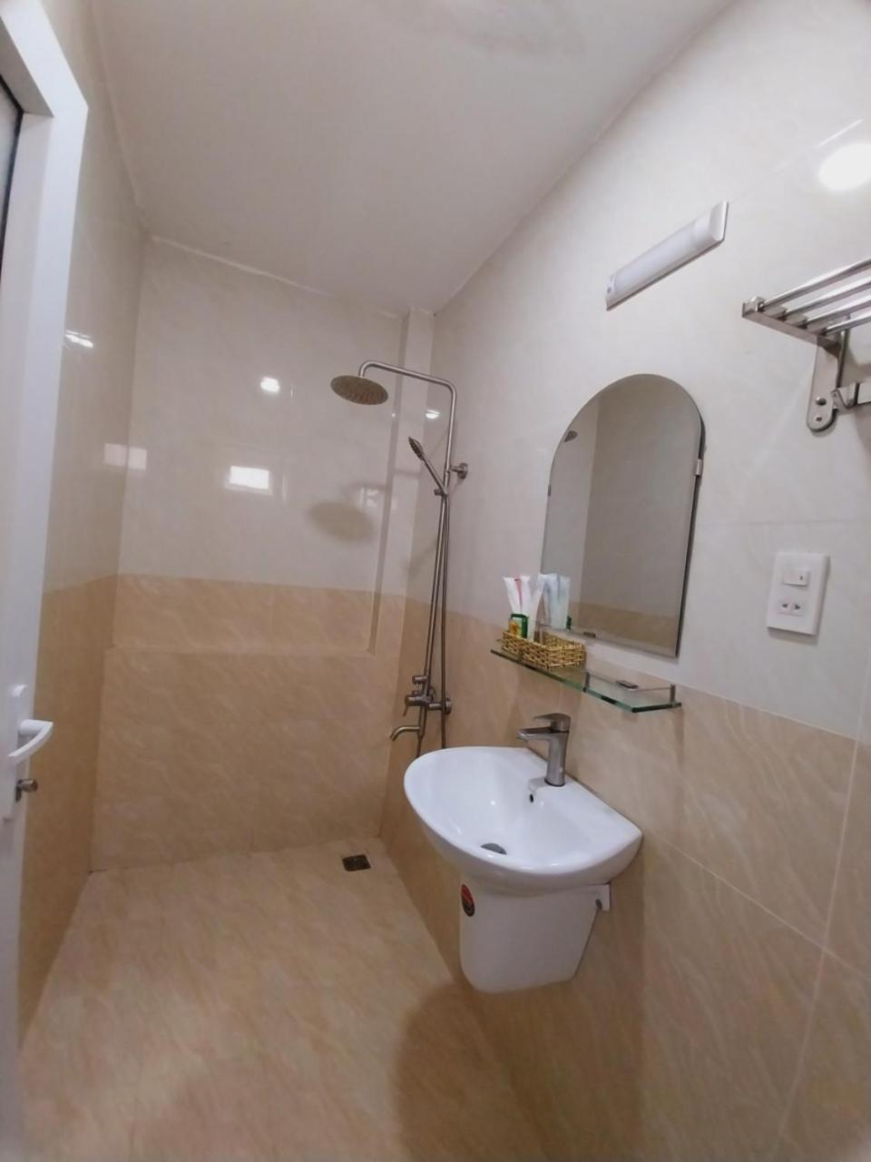 Vanilla Dalat Hotel מראה חיצוני תמונה