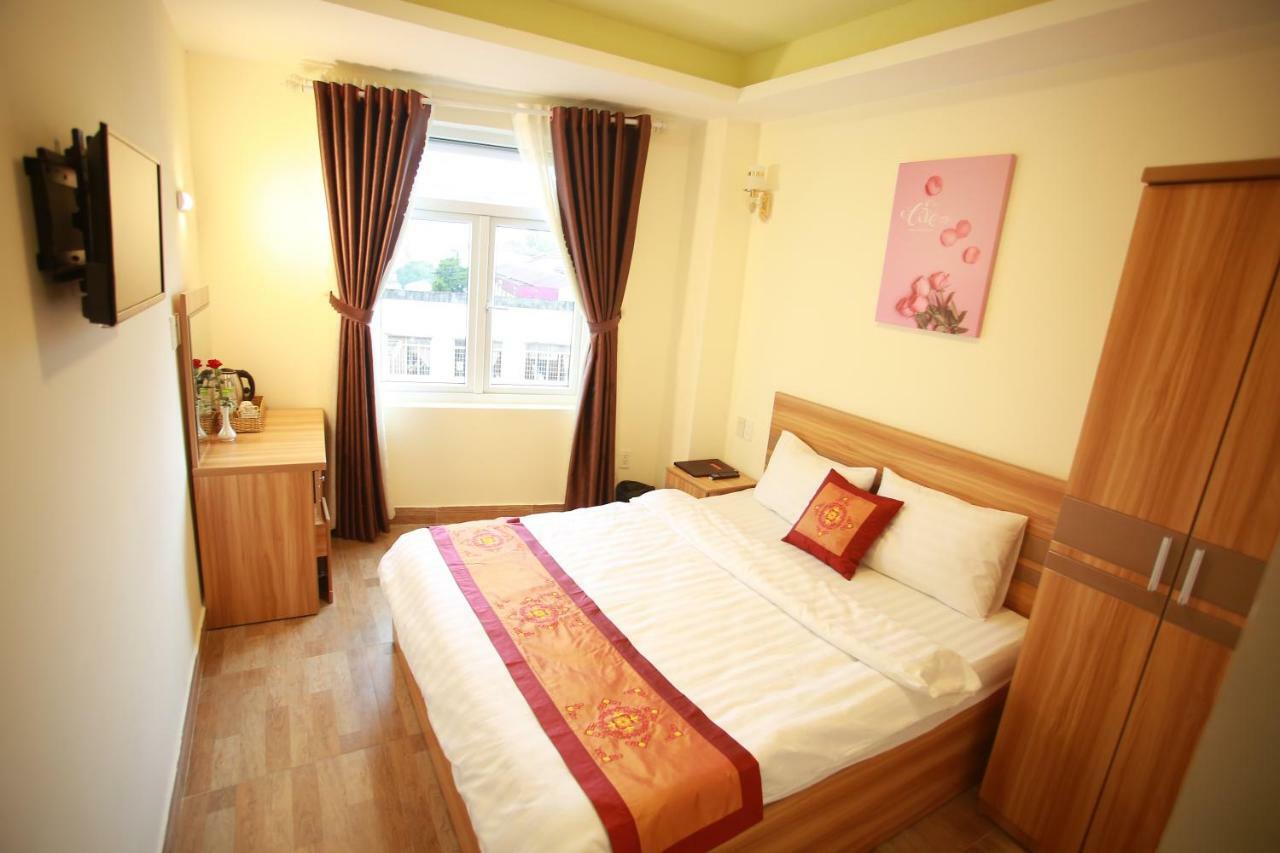 Vanilla Dalat Hotel מראה חיצוני תמונה